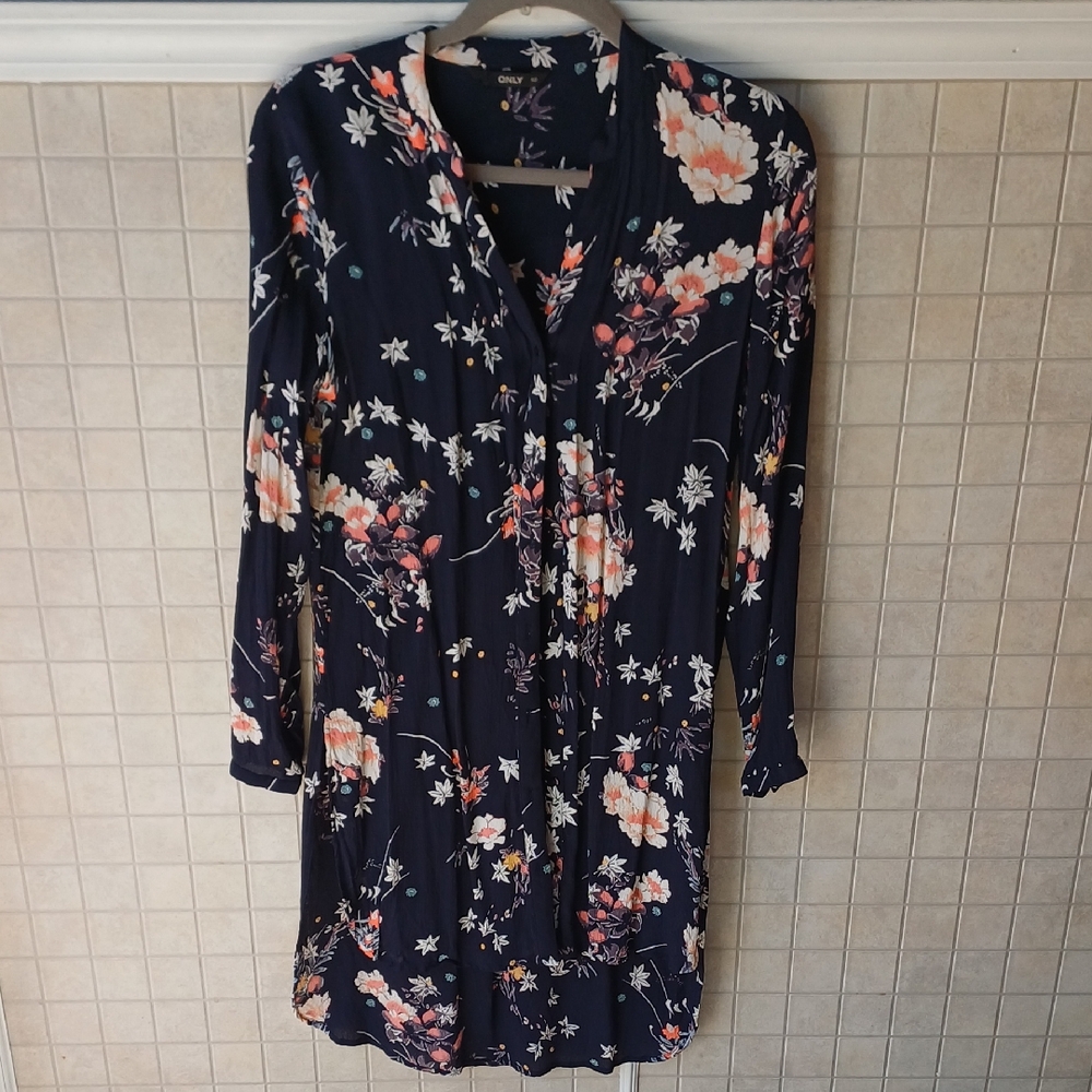 Floral Long Sleeve Tunic